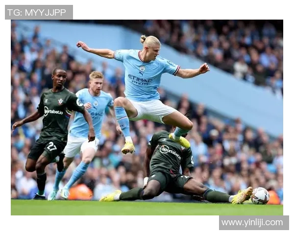 足总杯精彩对决拜仁完胜曼联补时进球点燃全场热情